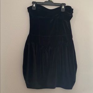 Never worn black velvet strapless Zara dress